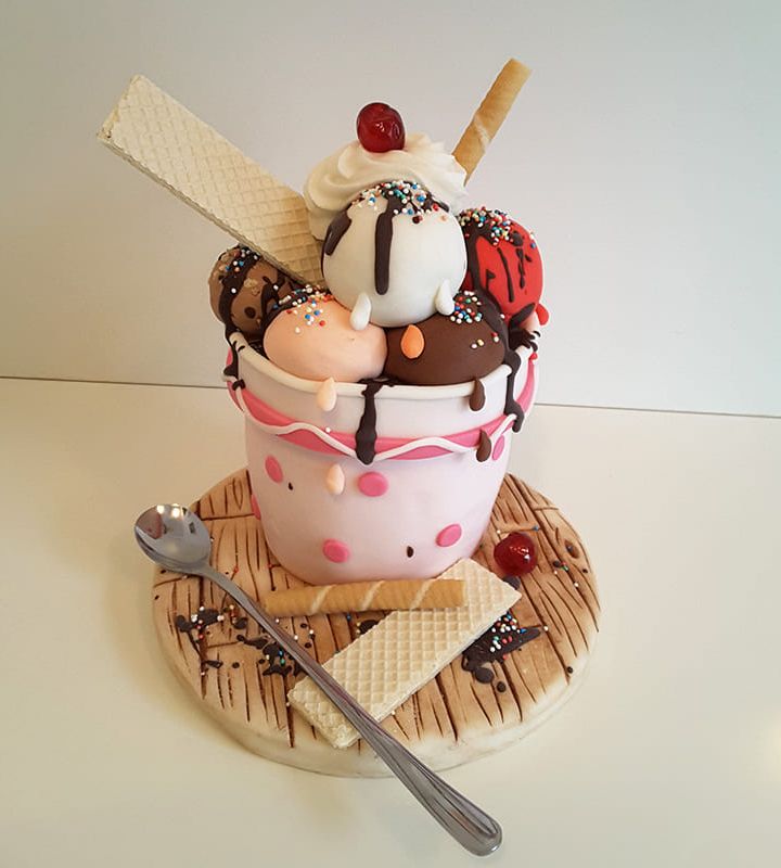 Is it cake Kurs – einen Kuchen als Eisbecher gestalten