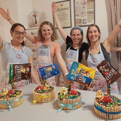 3D Illusion-Cake mit den Freundinnen backen bei Con Festi