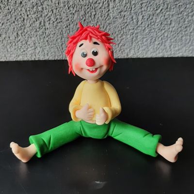 Pumukel Figur modellieren bei Con Festi Torten in V&ouml;ls