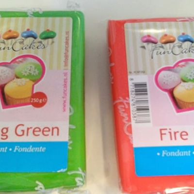 Gr&uuml;ner und roter Fondant kaufen bei Con Festi