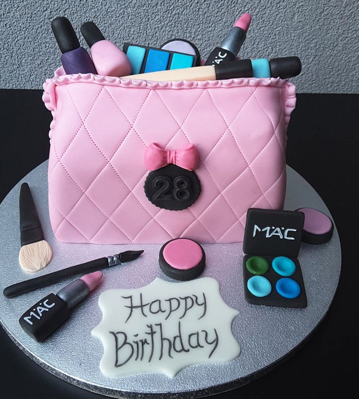 Handtaschen-Torte dekorieren - Kurs für Kinder ab 9 Jahre