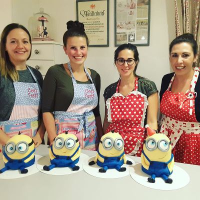 Freundinnen Backkurs Miniontorten