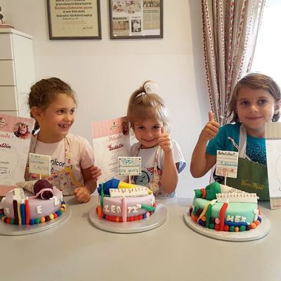 Backen einer Schulstartertorte bei Con Festi in Völs bei Innsbruck