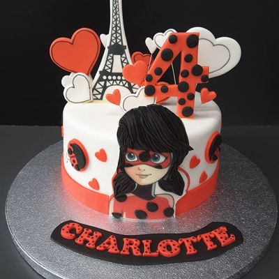 Comic Geburtstagstorte Marienkaefer Girl für Charlotte