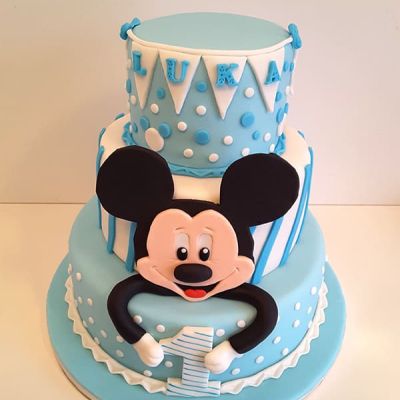 Hellblau-weiss Mikeymouse Torte
