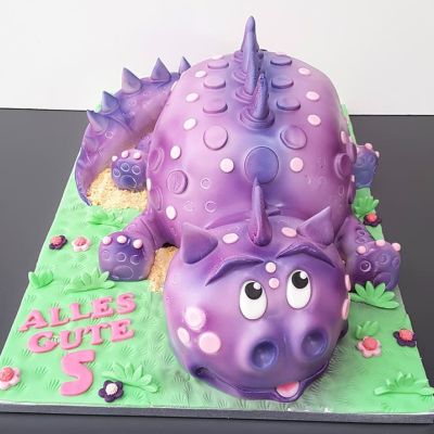 Violette Drachentorte zum 5. Geburtstag von Con Fest in Völs