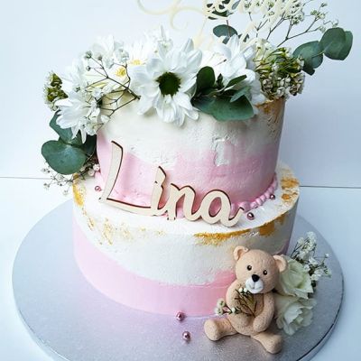 Tauftorte Naked Cake Rosa Weiss Blumen Lina
